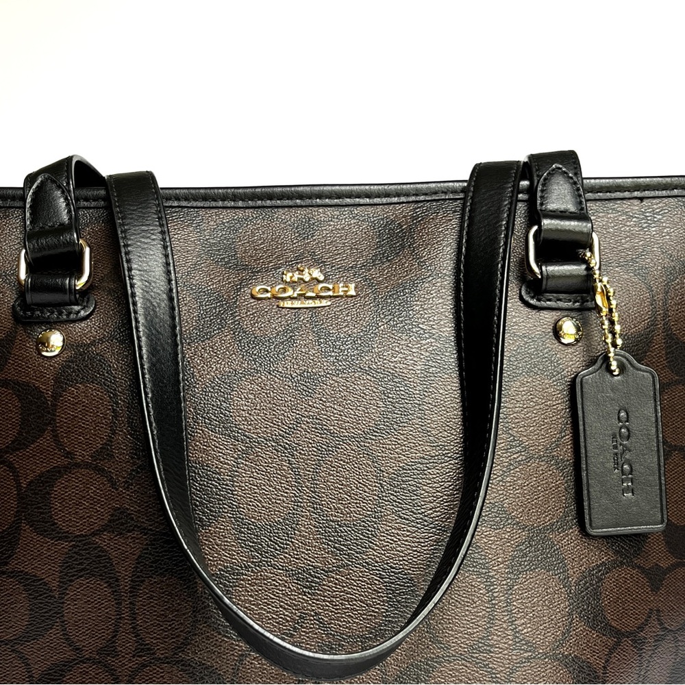 Coach Signature | Zip Top | Tote Bag - Picture 17 of 17